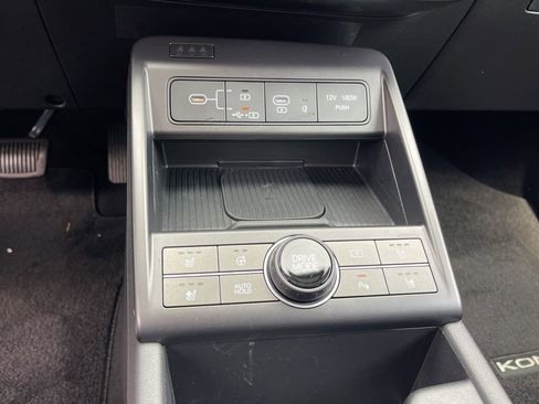 Used 2024 Hyundai Kona Limited FWD image 14
