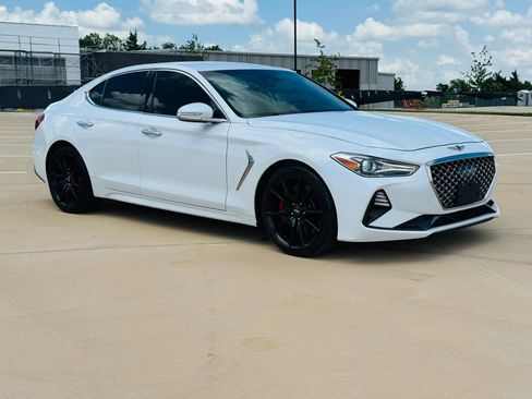 Used 2019 Genesis G70 3.3T Advanced RWD image 4