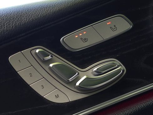 Used 2019 Mercedes-Benz E 450 4MATIC Sedan image 27