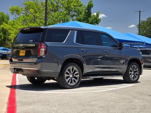 Used 2021 Chevrolet Tahoe LT w/ LT Signature Plus Package AWD/4WD image 3