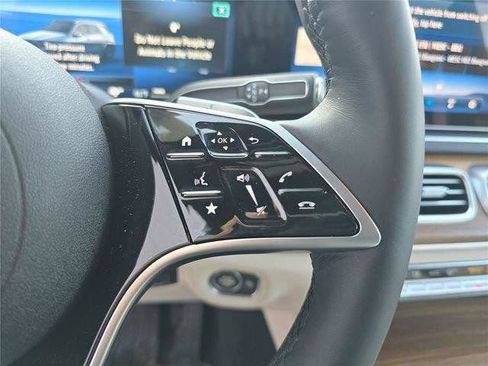 Certified 2025 Mercedes-Benz GLE 450 4MATIC image 35