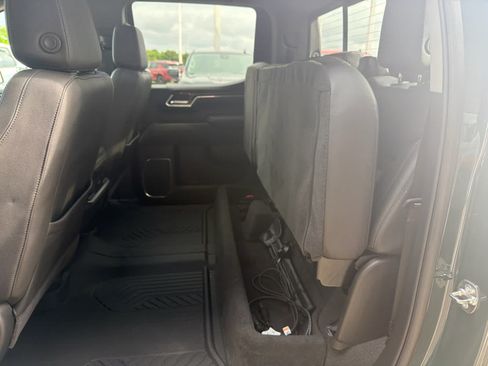 Used 2026 Chevrolet Silverado 1500 LT Trail Boss w/ LT Trail Boss Premium Package AWD/4WD image 27