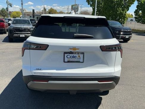 New 2026 Chevrolet Equinox LT AWD/4WD image 5
