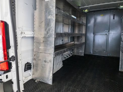 Used 2023 RAM ProMaster 2500 w/ Driver Convenience Group FWD image 18