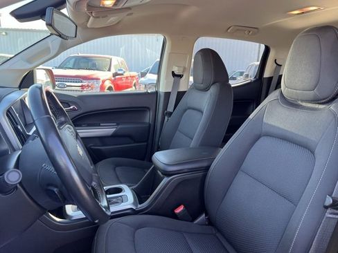 Used 2019 Chevrolet Colorado LT w/ LT Convenience Package image 21