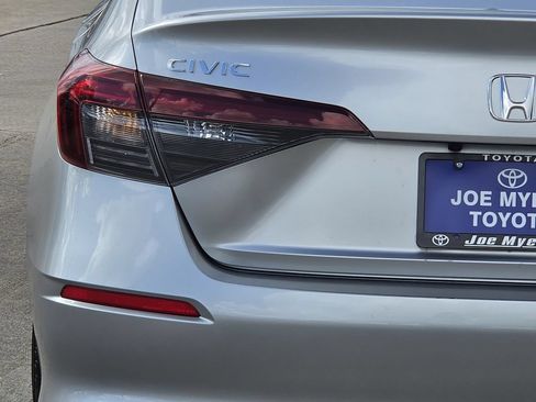 Used 2025 Honda Civic LX image 10