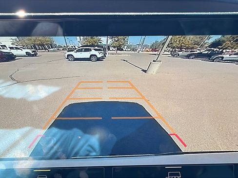 Used 2023 Chevrolet Silverado 1500 LT image 22