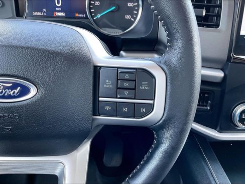 Used 2024 Ford Expedition XLT AWD/4WD image 17
