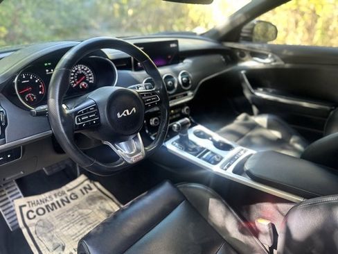 Used 2022 Kia Stinger GT1 image 11