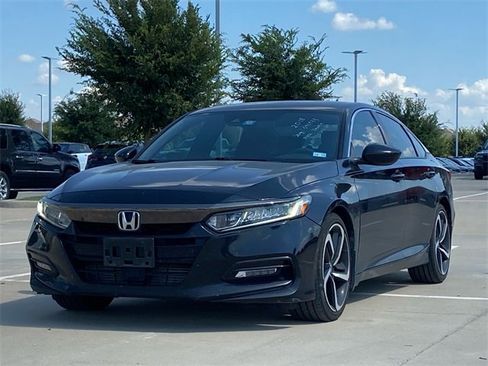 Used 2018 Honda Accord Sport image 3