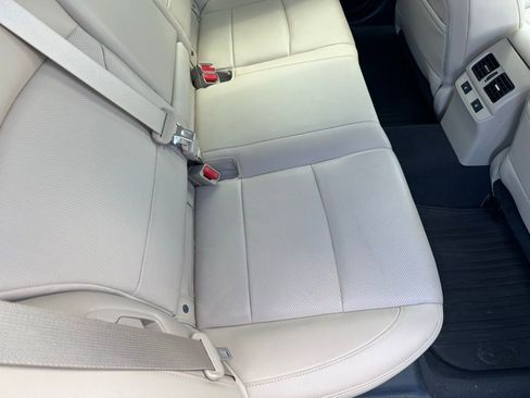 Used 2016 Subaru Outback 2.5i Limited image 20