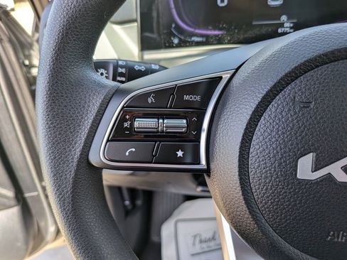 Certified 2026 Kia Seltos LX FWD image 28