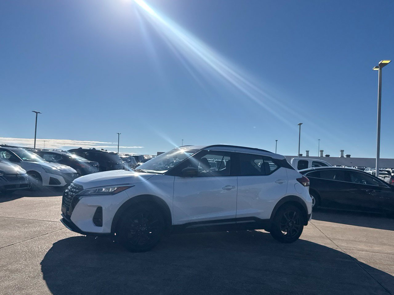 Certified 2023 Nissan Kicks SR w/ Exterior Package FWD image 12
