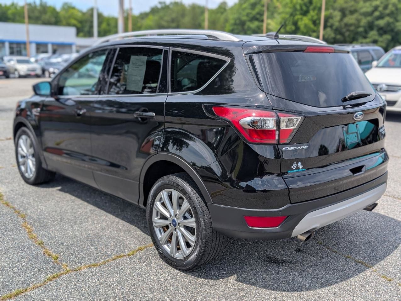 Used 2017 Ford Escape Titanium AWD/4WD image 4
