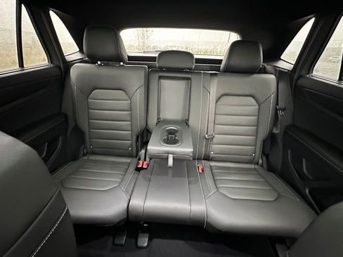 New 2026 Volkswagen Atlas Cross Sport SEL R-Line AWD/4WD image 28