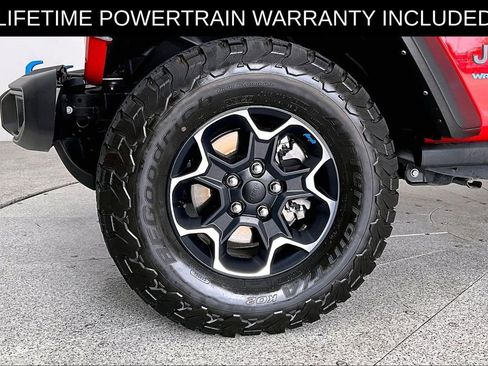 Used 2022 Jeep Wrangler Unlimited Rubicon 4xe w/ Cold Weather Group AWD/4WD image 12