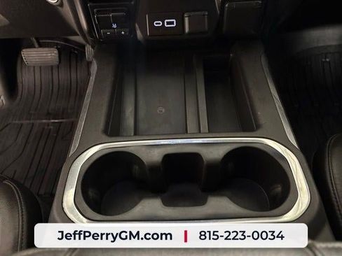 Used 2019 GMC Sierra 1500 SLT w/ SLT Premium Plus Package AWD/4WD image 18