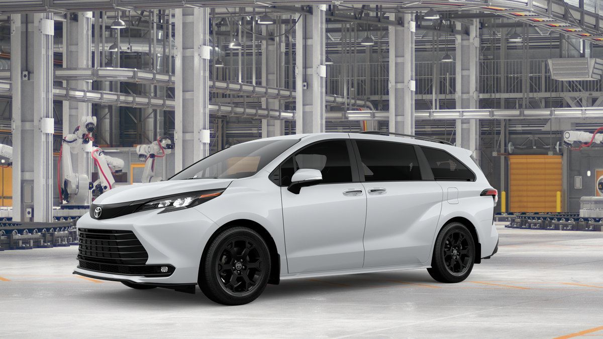 New 2026 Toyota Sienna XLE Woodland Edition AWD/4WD image 2