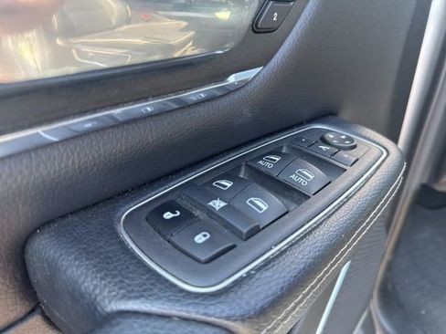 Used 2024 RAM 1500 Laramie image 9