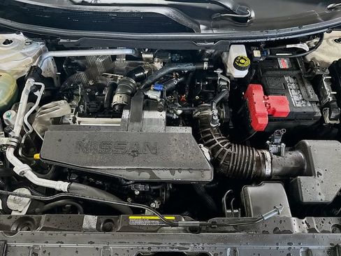 Used 2025 Nissan Rogue S AWD/4WD image 28