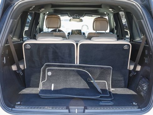 Used 2017 Mercedes-Benz GLS 550 4MATIC image 26