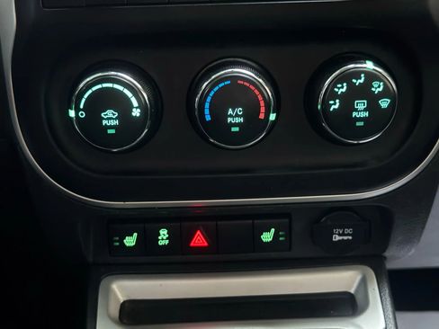 Used 2016 Jeep Compass High Altitude image 37