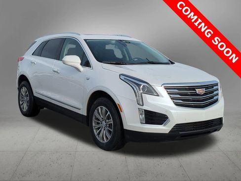 Used 2018 Cadillac XT5 Luxury w/ Driver Awareness Package image 8
