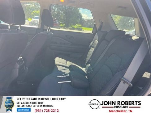 Used 2023 Nissan Pathfinder SV FWD image 14