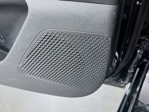 Certified 2024 Hyundai Elantra Limited FWD image 27