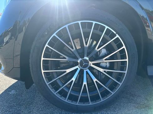 New 2026 Mercedes-Benz GLC 43 AMG 4MATIC Coupe image 9