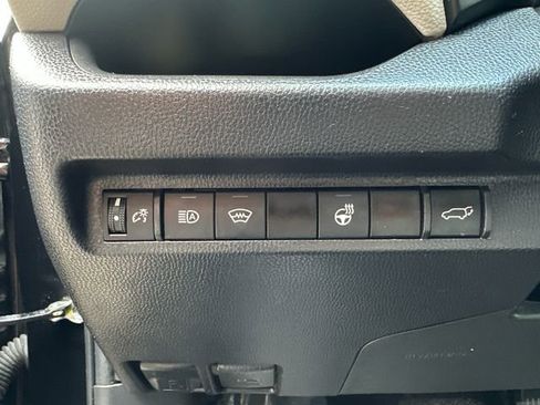 Used 2023 Toyota RAV4 XLE w/ Convenience Package image 28