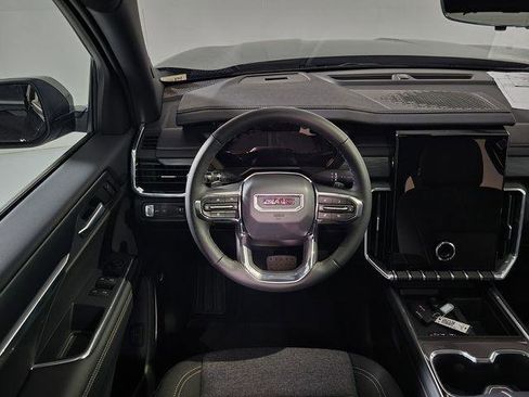 New 2026 GMC Acadia Elevation image 13