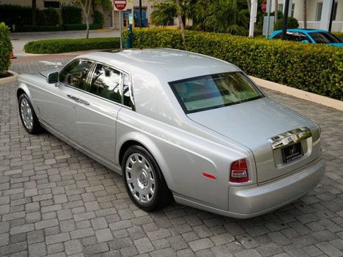 Used 2013 Rolls-Royce Phantom Sedan image 22