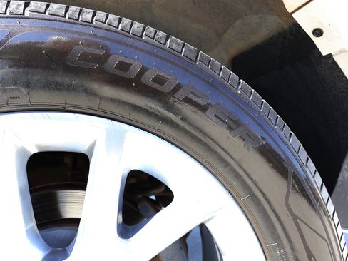 Used 2017 Ford Expedition Limited w/ Equipment Group 301A image 28