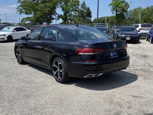 Used 2021 Volkswagen Passat 2.0T R-Line FWD image 4