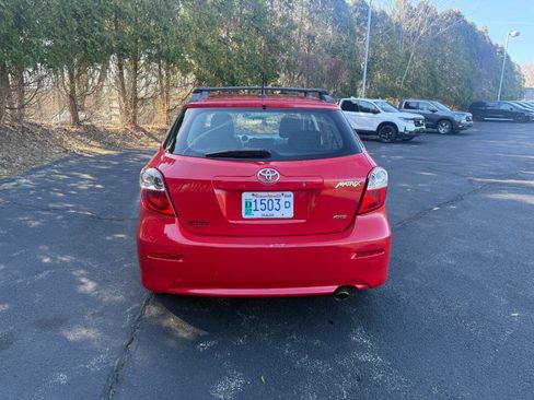 Used 2012 Toyota Matrix S image 11
