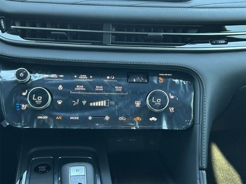 New 2026 INFINITI QX60 Autograph w/ Autograph Tech Package image 17