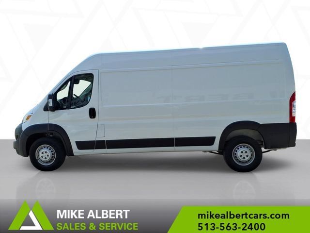 Used 2024 RAM ProMaster 2500 w/ Convenience Group FWD image 4