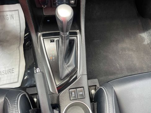 Used 2016 Toyota Corolla S Premium image 21