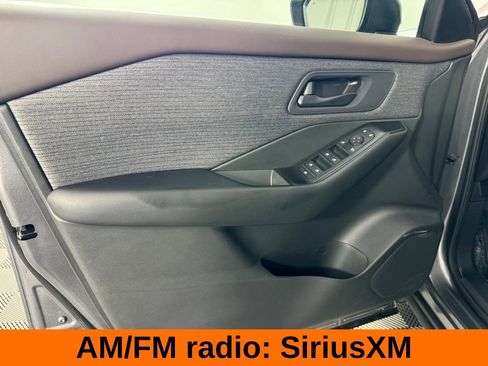 Used 2023 Nissan Rogue S FWD image 10