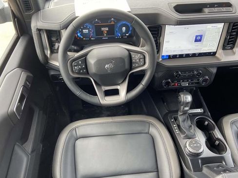 New 2026 Ford Bronco Outer Banks image 9