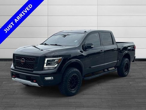 Used 2021 Nissan Titan PRO-4X w/ Pro-4x Convenience Package AWD/4WD image 7