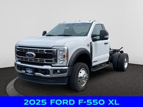 New 2025 Ford F550 4x4 Regular Cab Super Duty w/ XL Chrome Package image 1