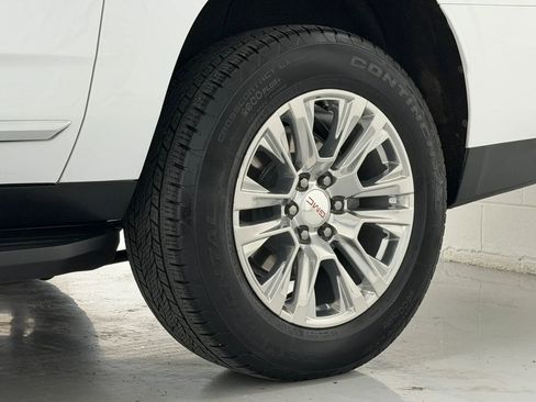 Used 2024 GMC Yukon XL Denali w/ Advanced Technology Package RWD image 56