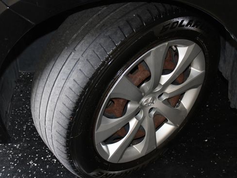 Used 2019 Toyota Corolla LE FWD image 29