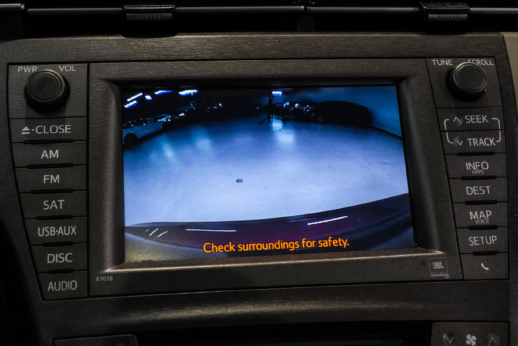 Used 2012 Toyota Prius Four w/ Deluxe Solar Roof Pkg FWD image 23