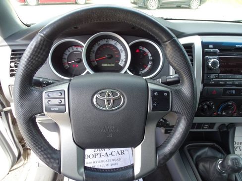 Used 2012 Toyota Tacoma 4x4 Access Cab SR5 image 13