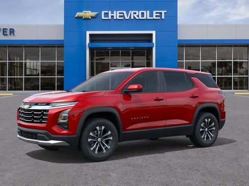 New 2026 Chevrolet Equinox LT image 2