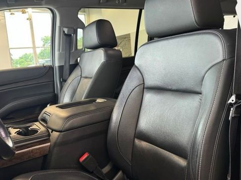 Used 2019 Chevrolet Suburban LT AWD/4WD image 6