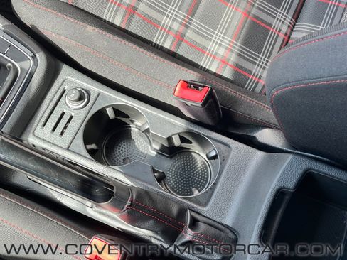 Used 2019 Volkswagen Golf 4-Door image 23